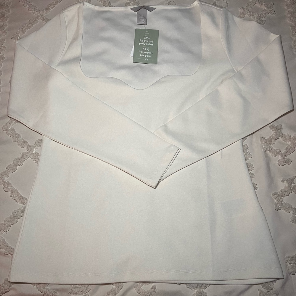 NWT H&M Women's Size Large Cream Scoop Neck Long Sleeve Shirt